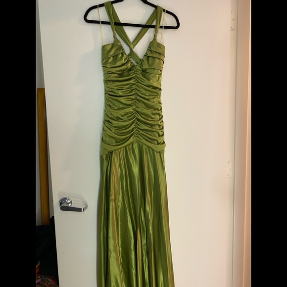 Windsor Dresses & Skirts - Windsor Lime Green Floor Length Prom Dress